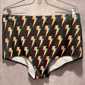 Devil Walking booty shorts rainbow lightning bolt size XL 🌈🔥